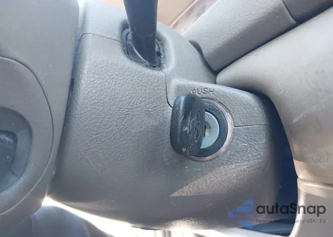 2005 Toyota Camry Xle z USA, uszkodzony, nr VIN 4T1BE30K75U631336